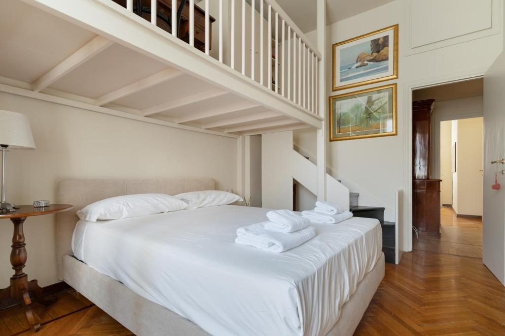 GuestHost - Enchanting Roomy Apartment in Milano - 3