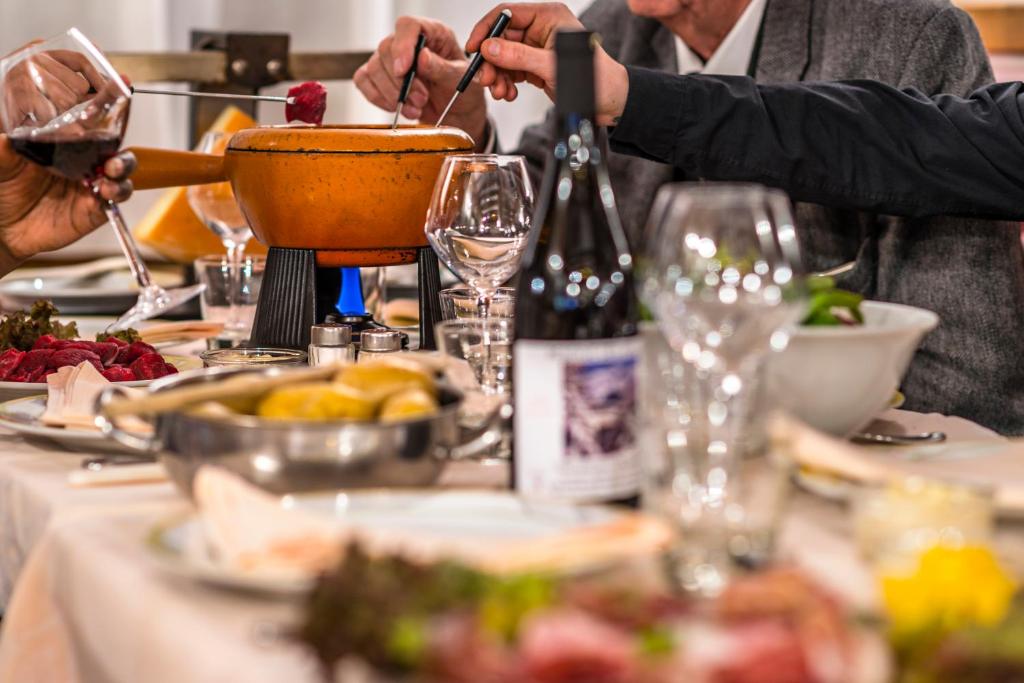 餐飲服務
