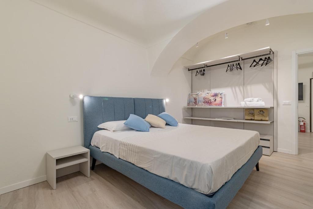 H11 ACQUAMARINA - Centro - 3