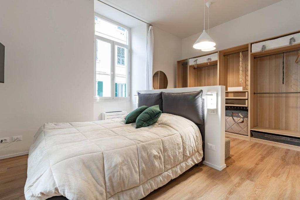 H11 [The Queen's Apartment] Ariston - Centro - 3