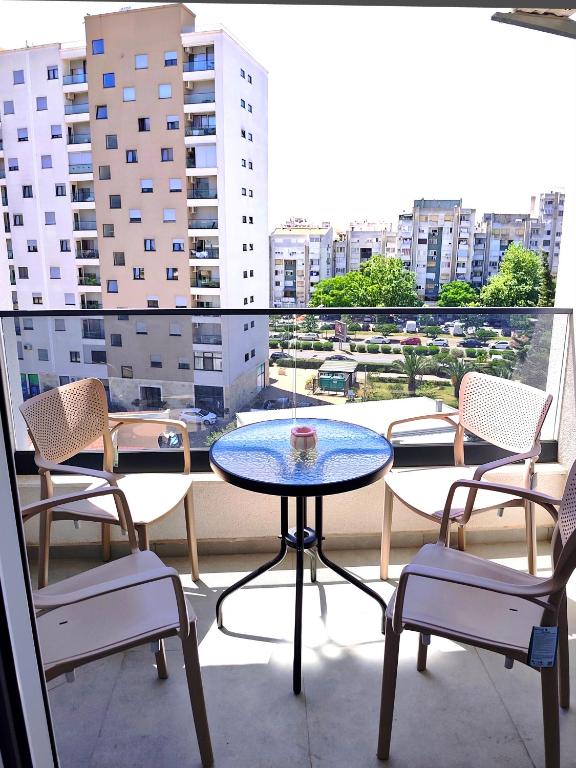 1BR Apartment, Terrace, City & Sea View, Parking - 2