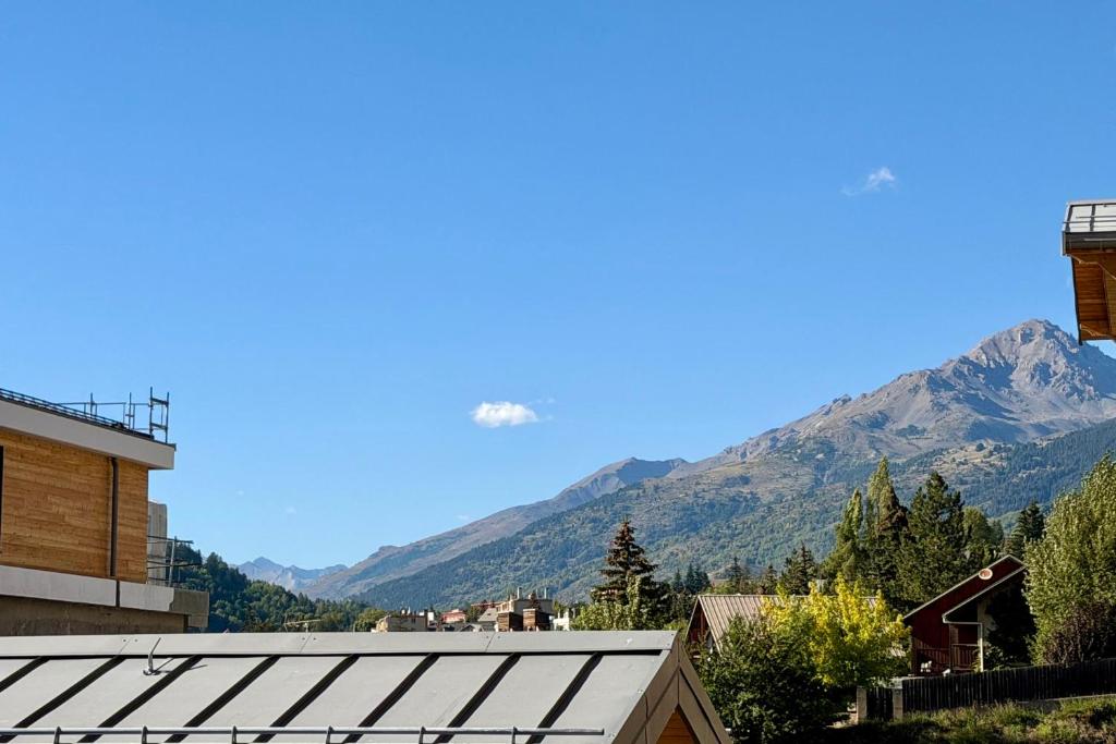 Appartement neuf proche centre Briançon - 1