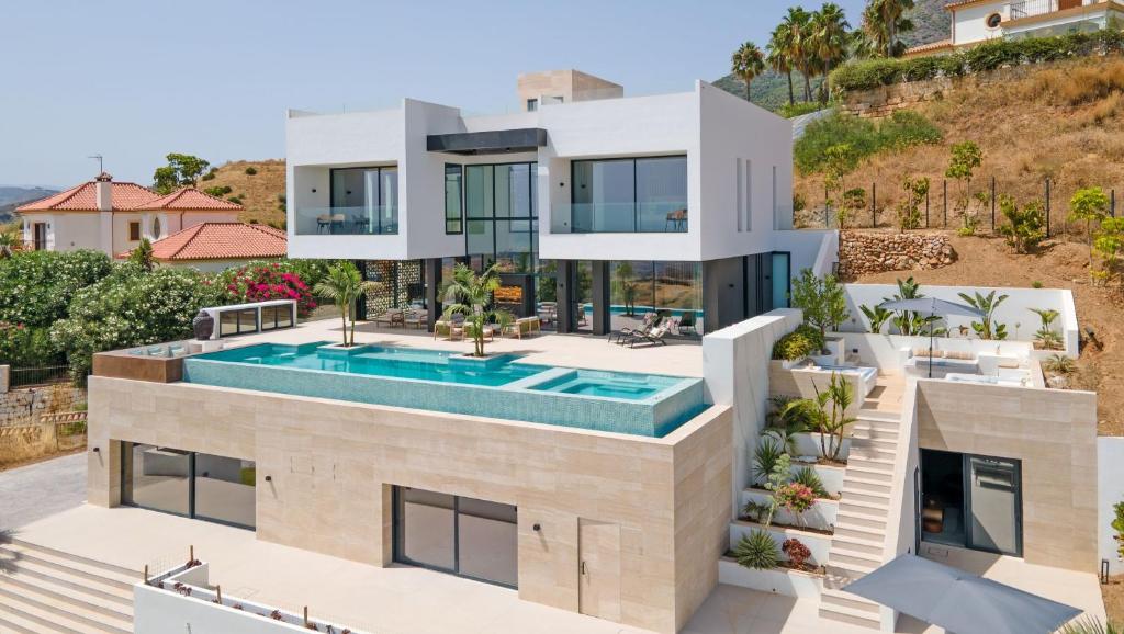 Brand new luxury villa near the picturesque village of Mijas Pueblo - 2