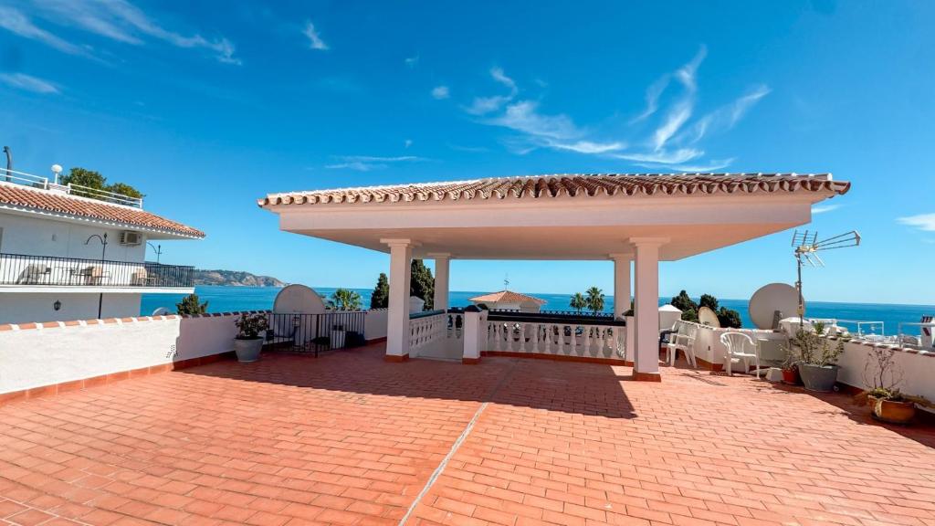 Little Lola, Carabeo Nerja - 2