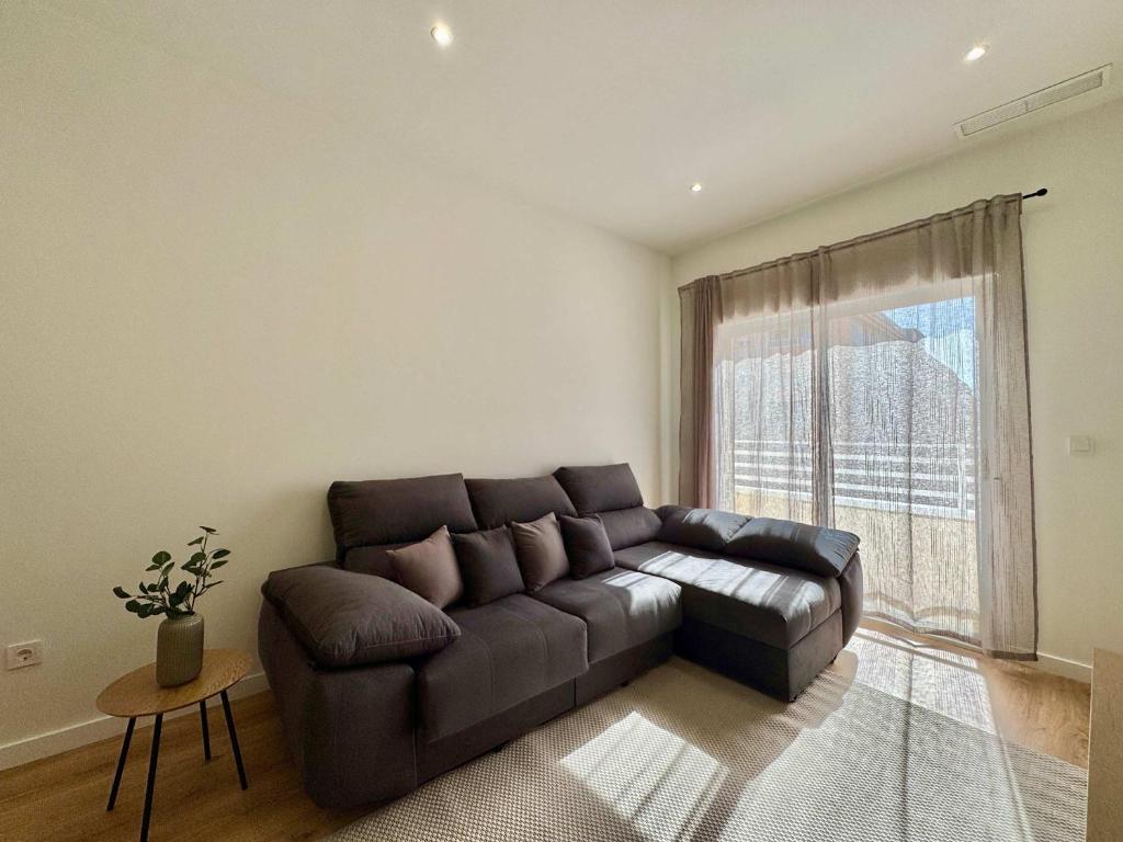 Central Torrevieja 2-Bed Apartment Garage - 3