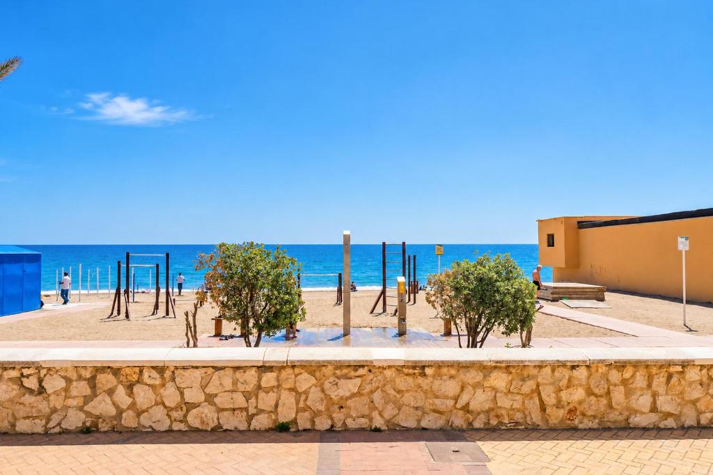 Cubo's Apartment Front Line Beach Fuengirola - 5