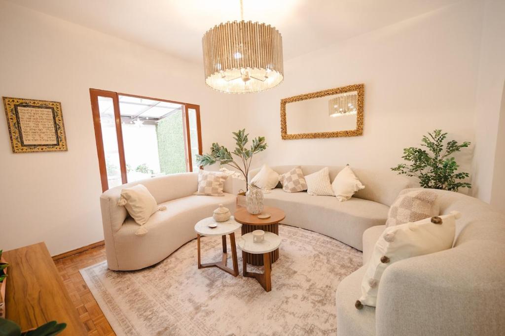 Designer House Luxury Style - 1