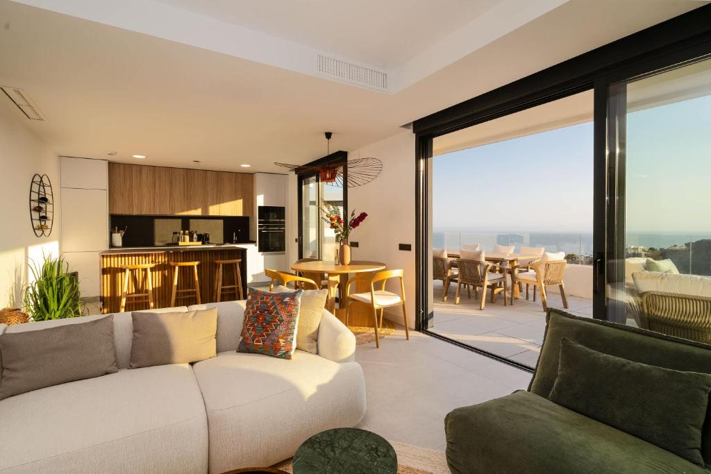 DUPLEX PH Sea Views-Med Blue by Time and Home - 3