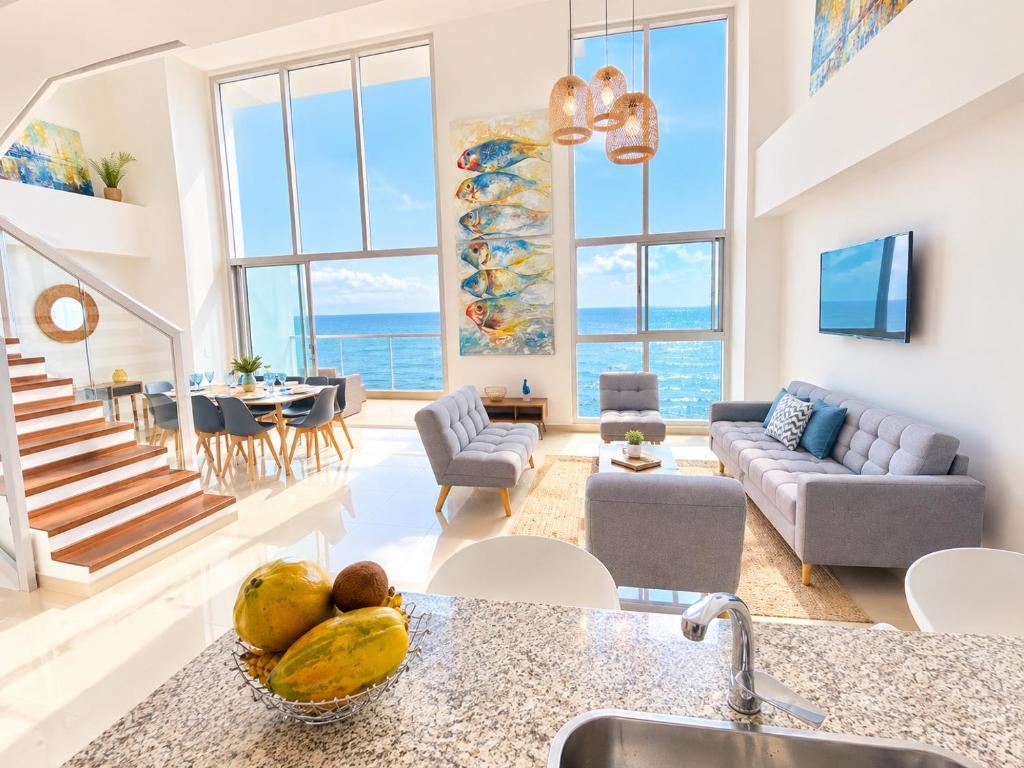 New Apartments with great Sunsets near historic center and beach - 1