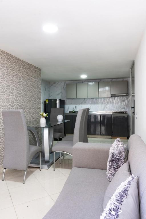 Sol de Villanueva Building, Beautiful Downtown Apartment - 5