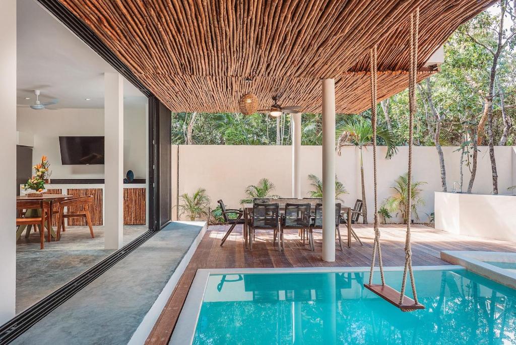 Tulum Villa 4BR Jacuzzi Private Pool Gated community - 4