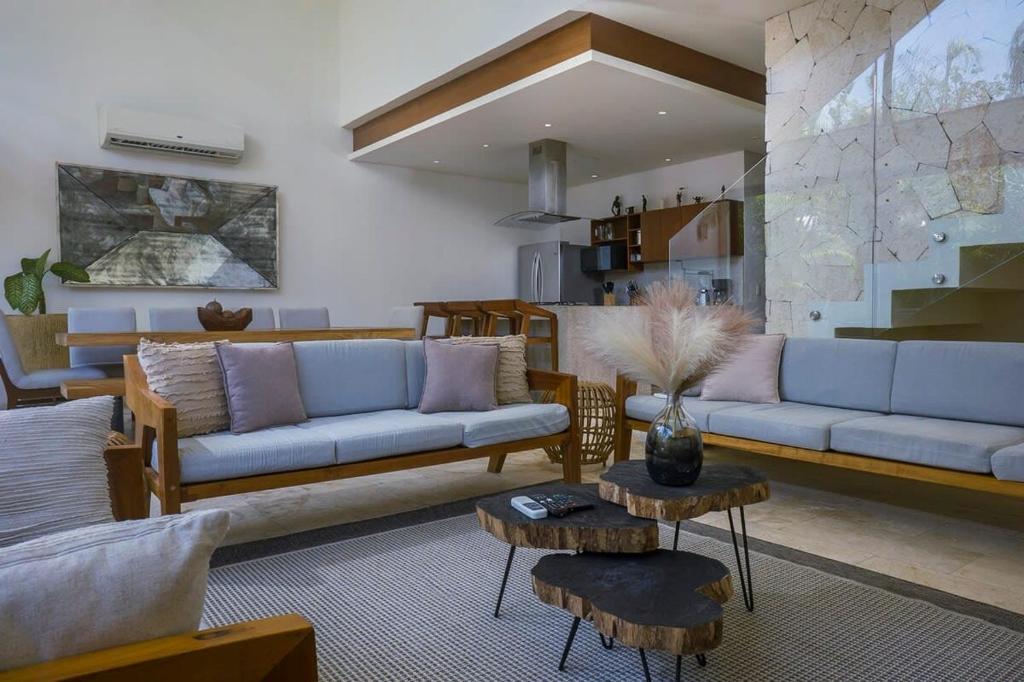 Spectacular 4BR Tulum Style Villa with Concierge and Secluded Pool - 4