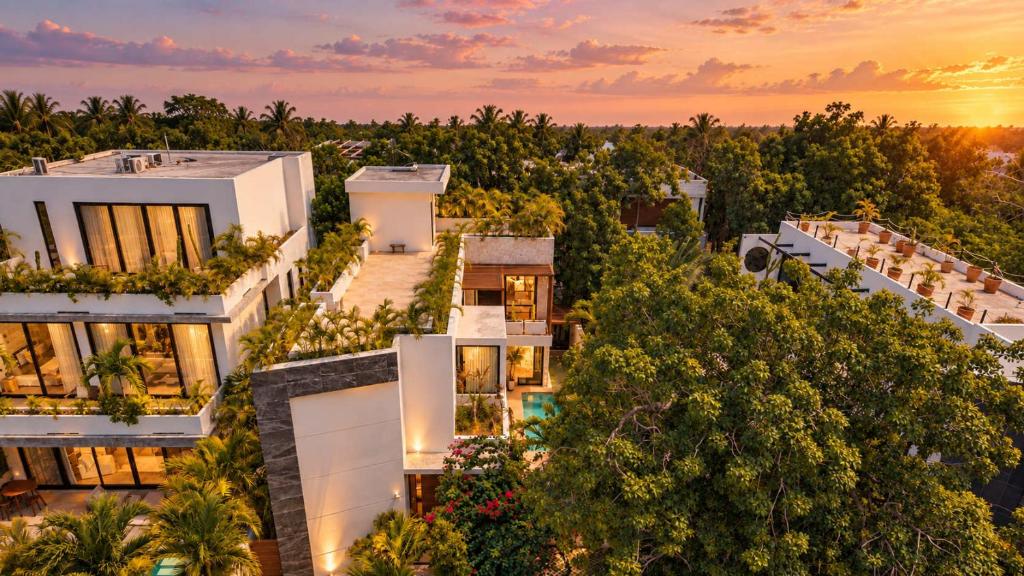 Elegant Villa Stay Gated Place Full Concierge - 3