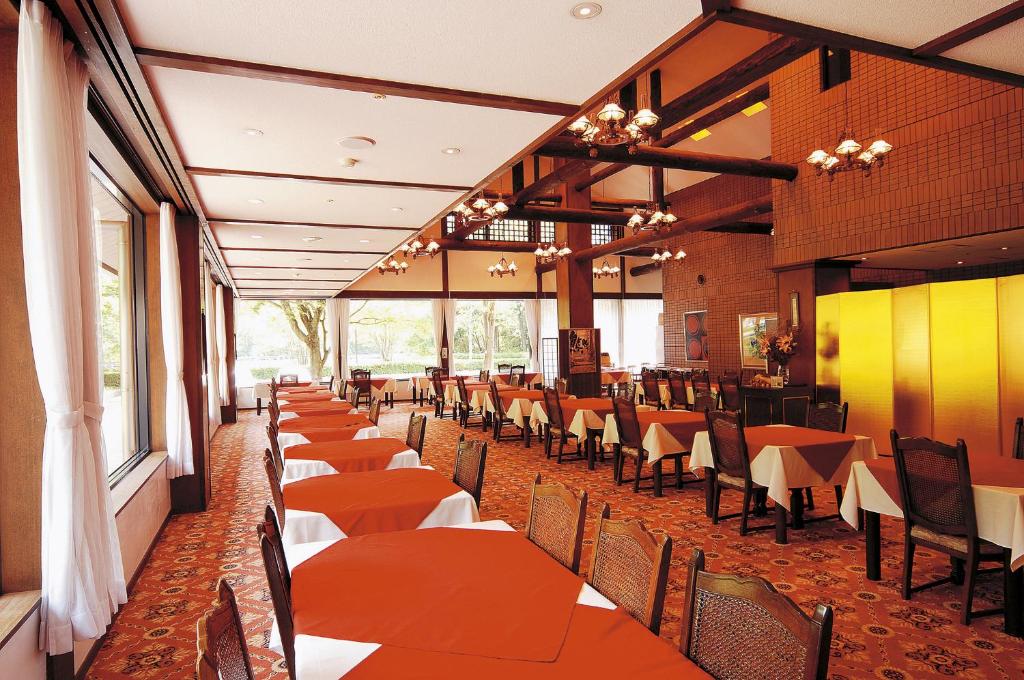 5. 와타라세 온센 ..