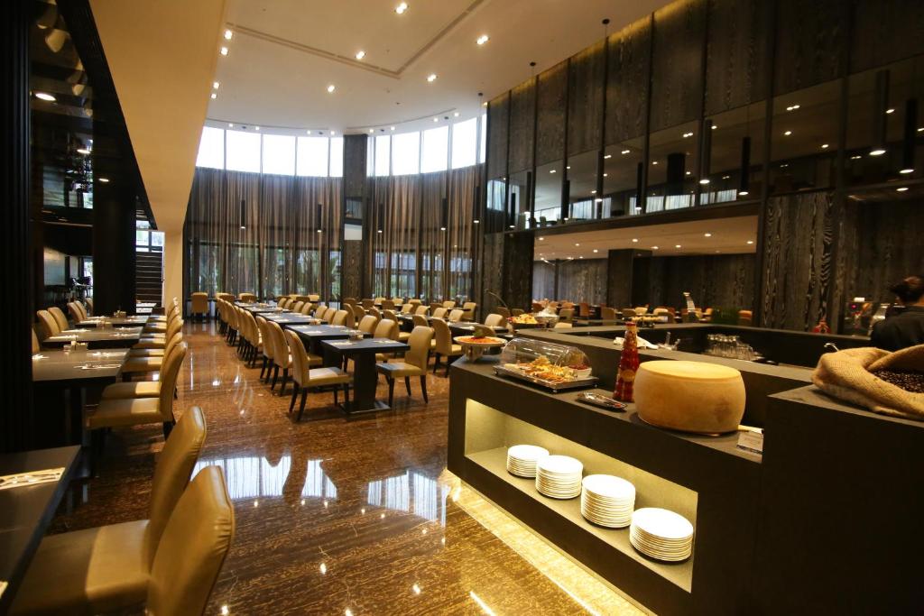 桂田酒店 (Queena Plaza Hotel)