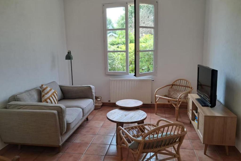 Family home 500 meters from the beach sleeps 6 - 3