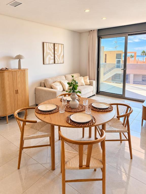 Apartamento J - a 100 metros del mar y piscina - 1