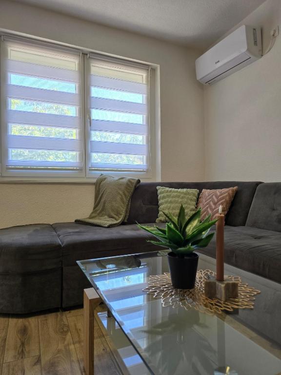 Warm and cozy apartment, Underfloor heating and free Parking - 1