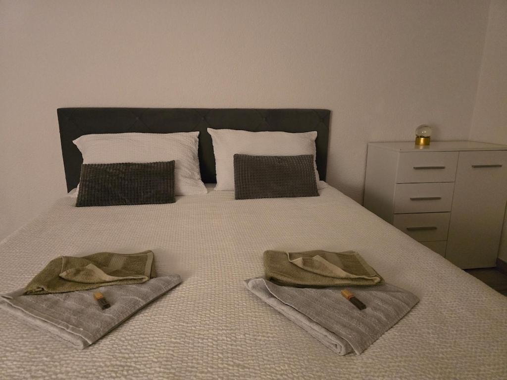 Warm and cozy apartment, Underfloor heating and free Parking - 4