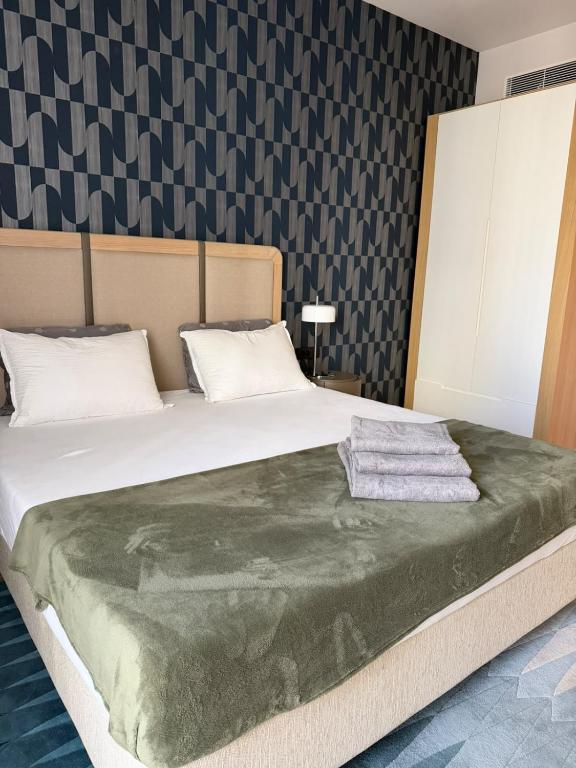 Alba 401 at Boka Place Porto Montenegro - 4