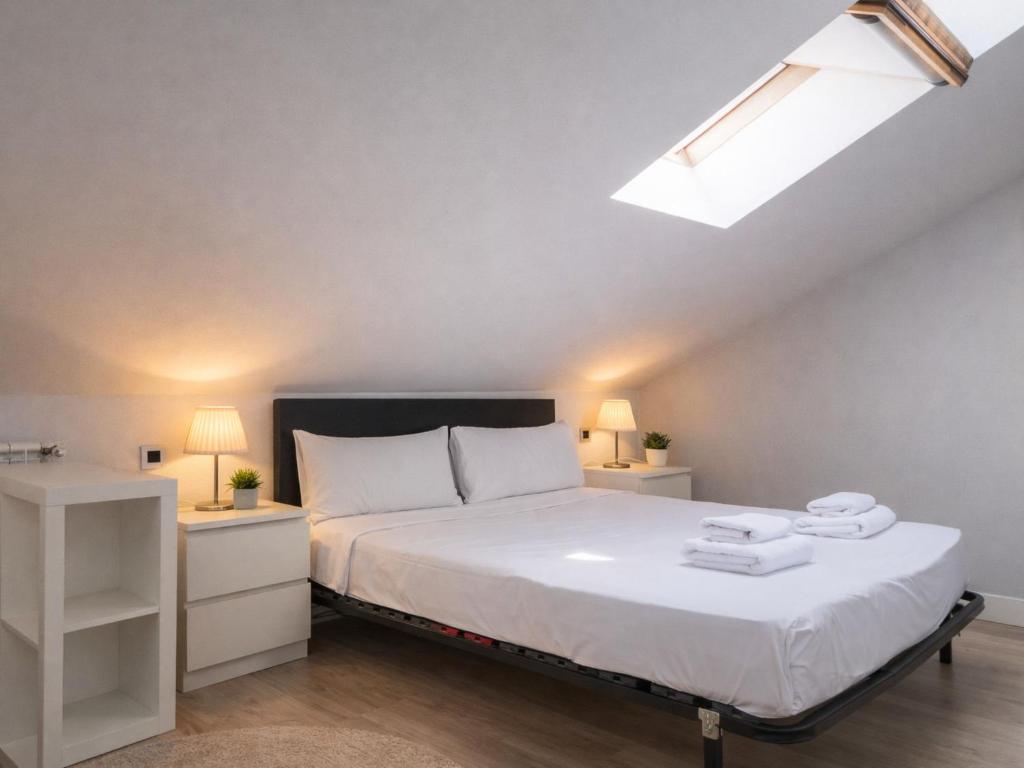 Studio Pilar de Zaragoza Ático by Interhome - 2