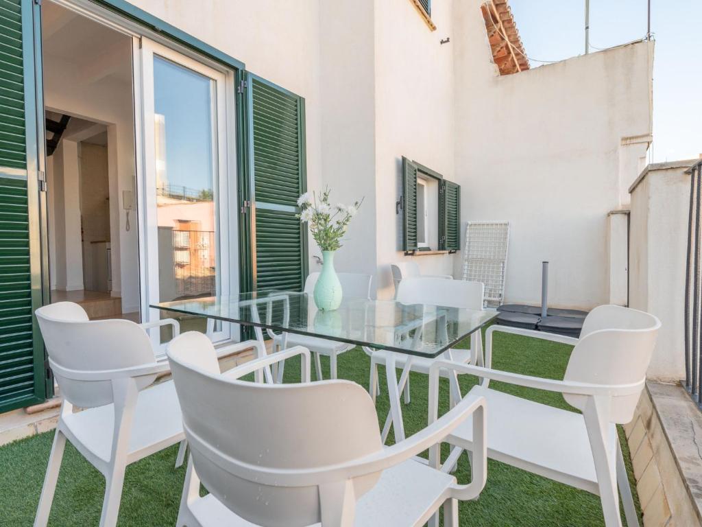 Apartment HOLIDAY PALMA TERRACE APARTMENT by Interhome - 2