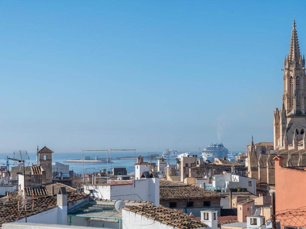 Apartment HOLIDAY PALMA TERRACE APARTMENT by Interhome - 3