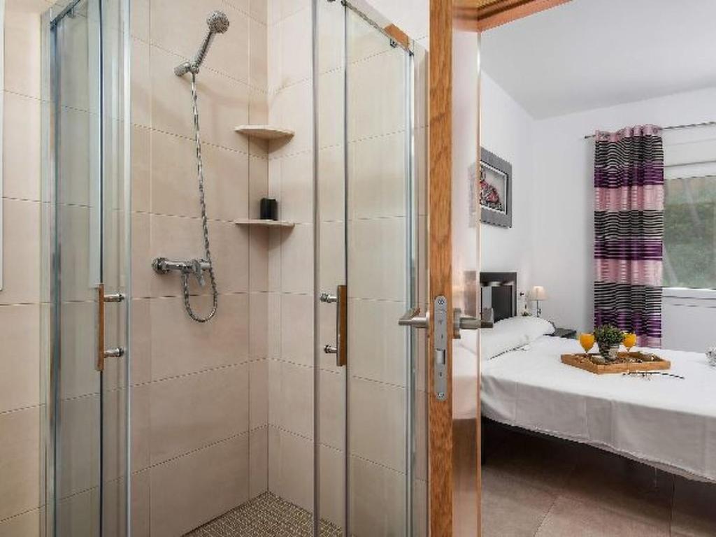 Holiday Home Villa Kobe - PlusHolidays by Interhome - 4
