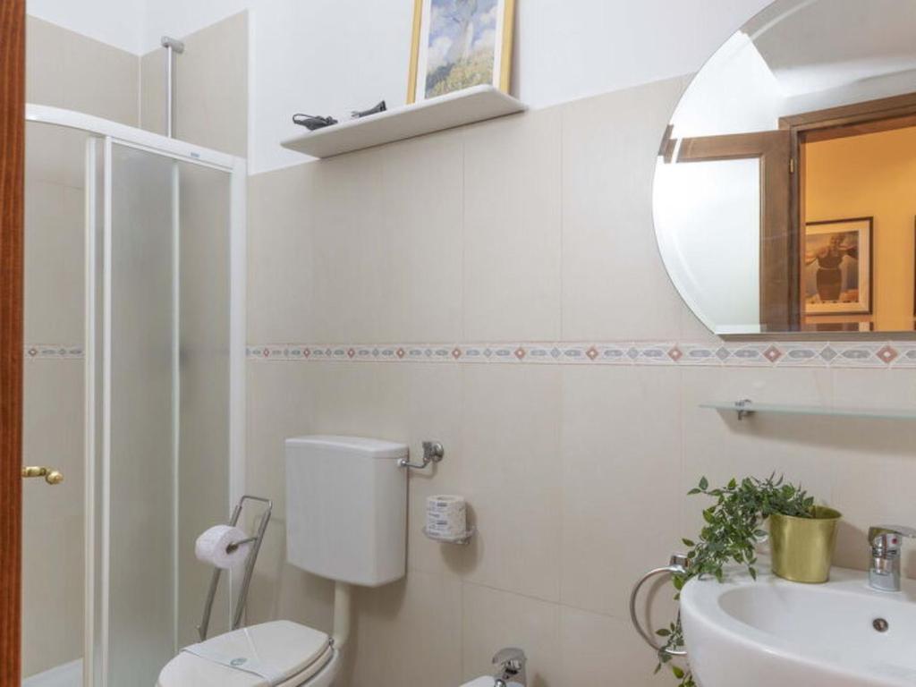 Apartment Vintage Apartment In Florence by Interhome - 3