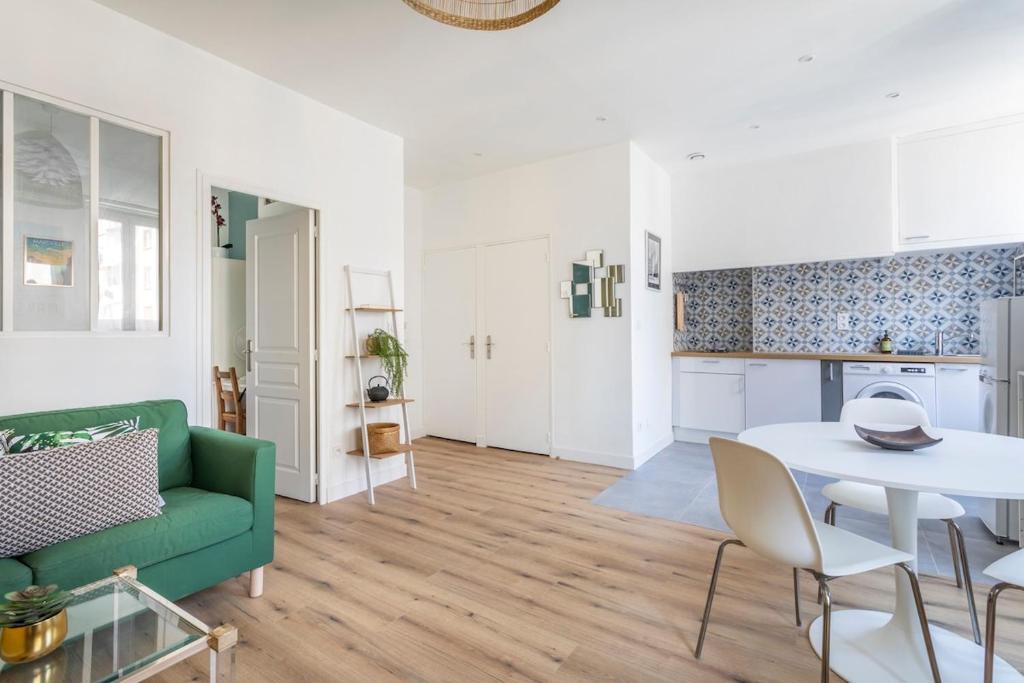 Bright & cozy one-bedroom apartment Close to Saint-Charles Station - 3