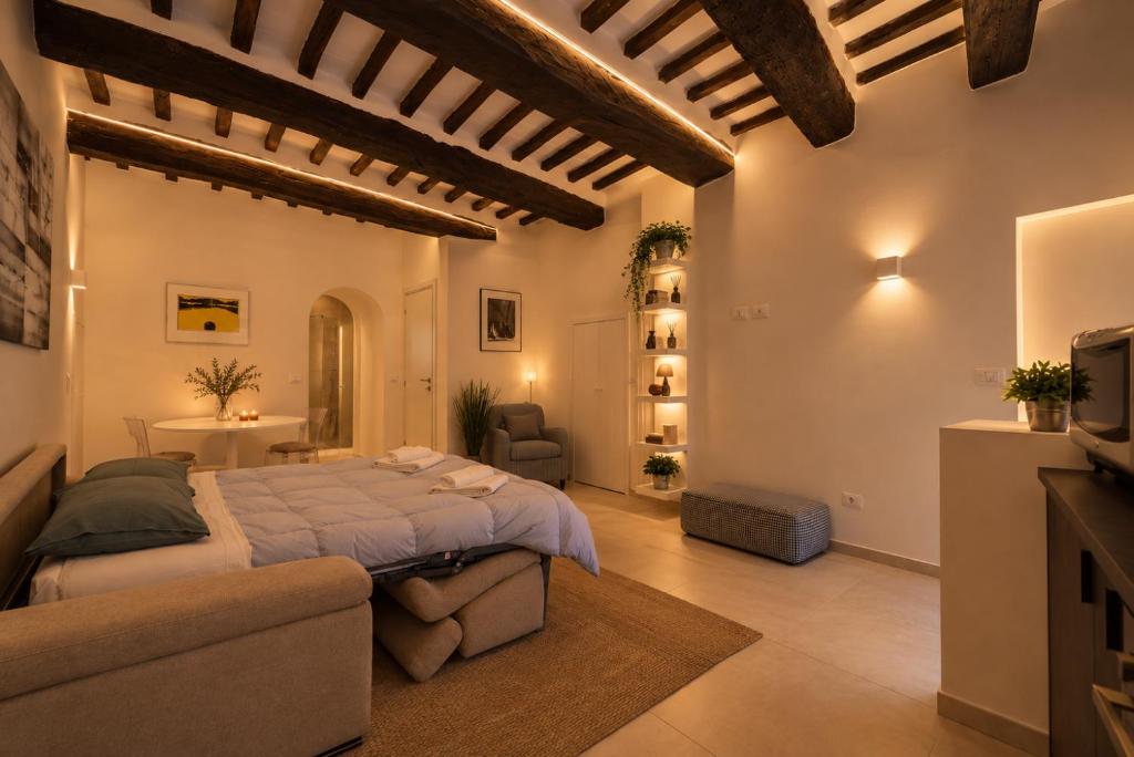 Elce Studio - Historic Beams & Modern Design - 2