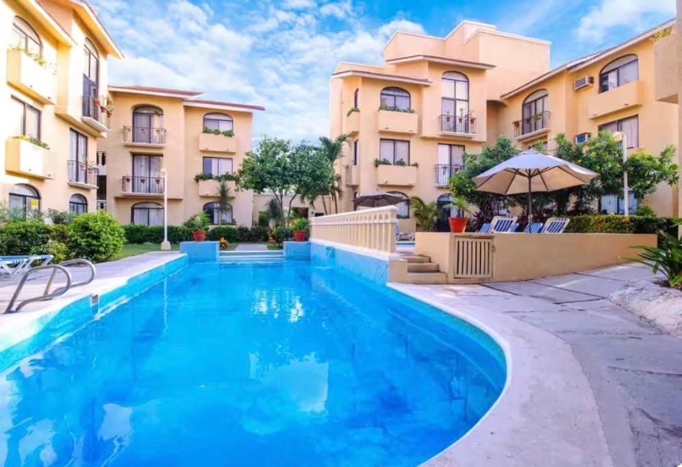 Ground Floor Apartment in Cancún with beach access & Pool - 1