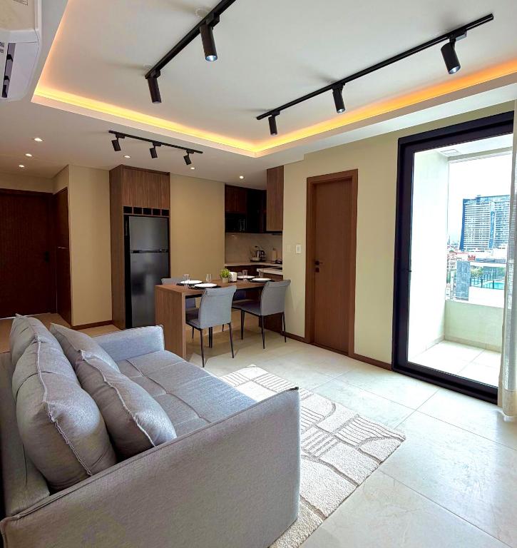 Golden Tower Equipetrol, piscina, gym, sauna y parqueo privado - 2
