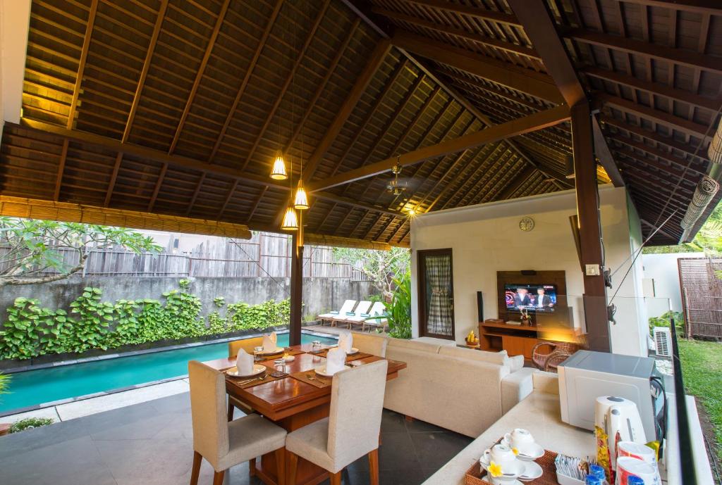 The Astari Villa & Residence