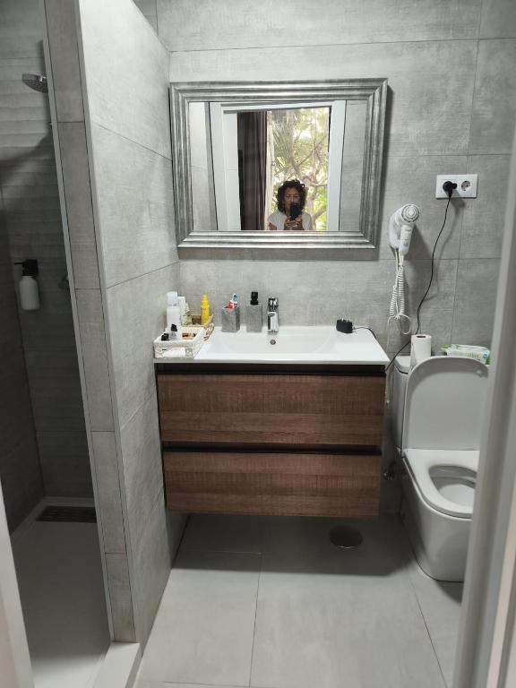 Duplex Carlota- 3-Bedroom Duplex for 6 with 3 Bathrooms and AC - 3
