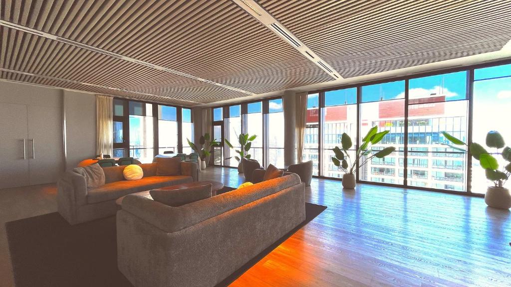 Design Studio in High Floor - Pool, Gym & Co Work - 3