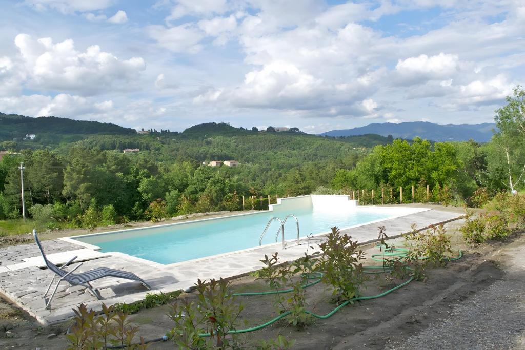 Villa in collina con piscina - 1