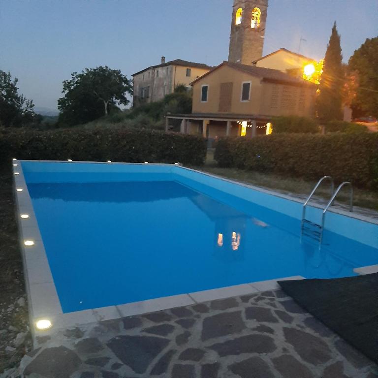 Villa in collina con piscina - 4