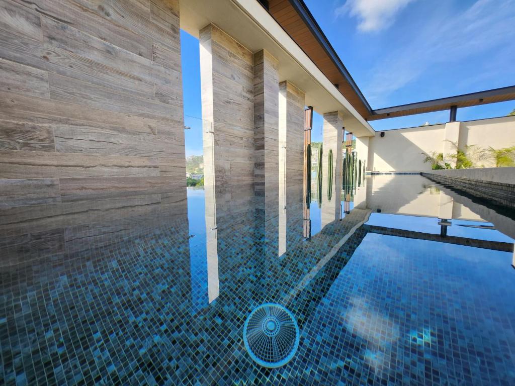 Ameth - Stylish Downtown Apartments with Rooftop Pool & Gym - 4