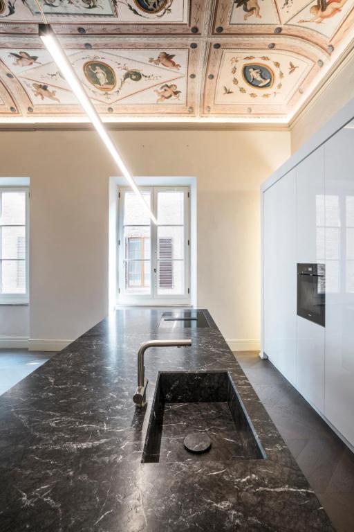 Luxury Apartment in Palazzo Taja, Siena - 3
