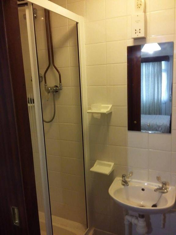 Chelford Guesthouse photo