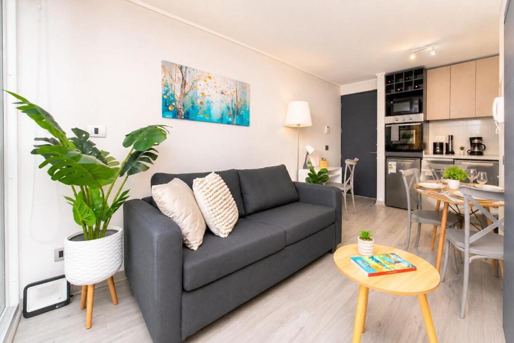New and modern apartment Cerro Santa Lucia Metro - 1