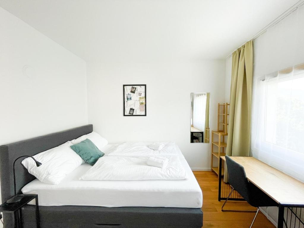 NOOR Modern Studio Lend Parking Option - 4