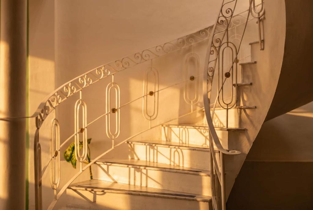 Beautiful 6 BDR Villa with AC in La Condesa - 5