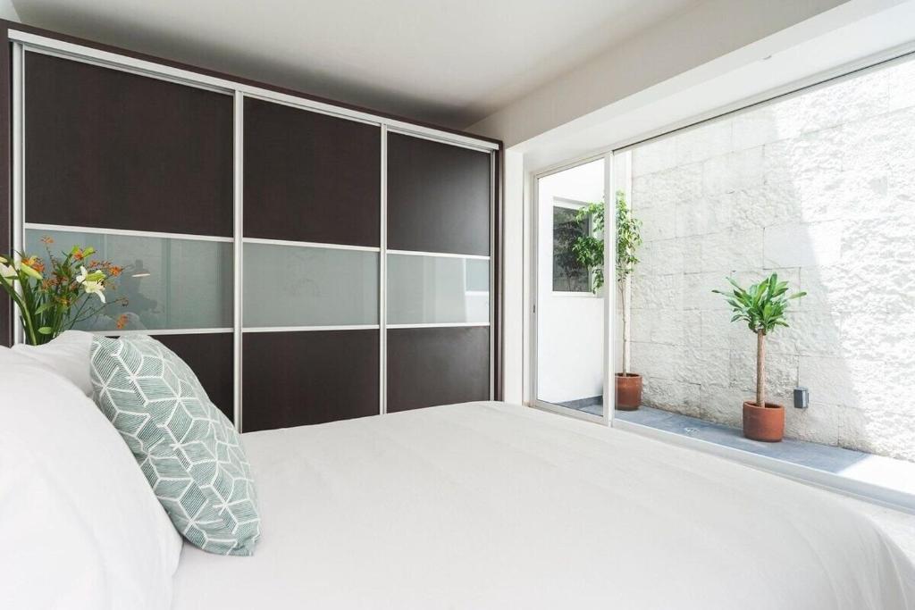 Condesa Residence Amsterdam 103 Sunny 1Bed 1Bath on Amsterdam AV - 4