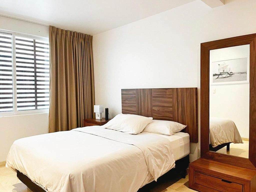 Condesa Residence Amsterdam B Inviting 2BR, 1BA Apartment with Modern Touches on Amsterdam Avenue - 2