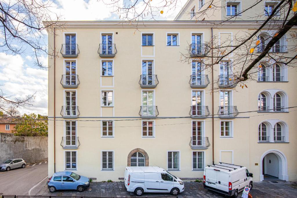 L'Essenziale Fronte Mura, Luxury stay in Lucca city center with private parking - 3