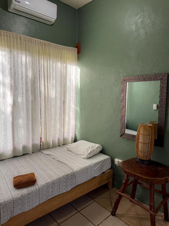 Cayuco Maya - 4