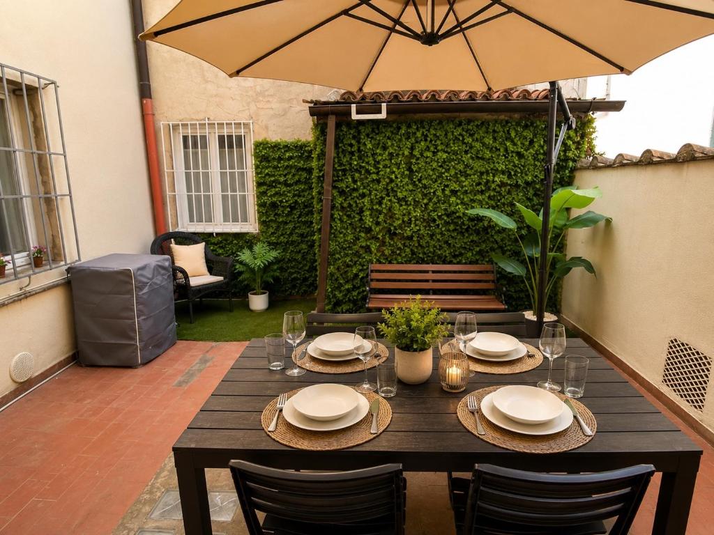 Santa Croce Home - 2BR - Private Courtyard - 3