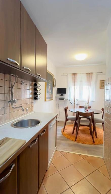 Palada 1 Spacious 3-Bedroom Apartment in Podgorica - 4